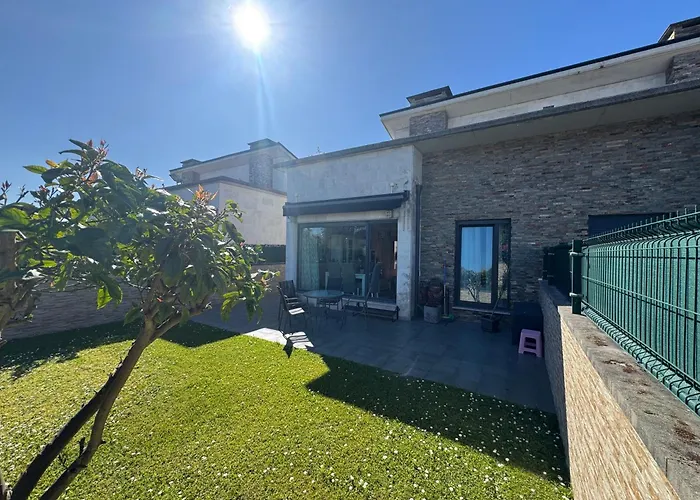 Jardines Hébergement de vacances *